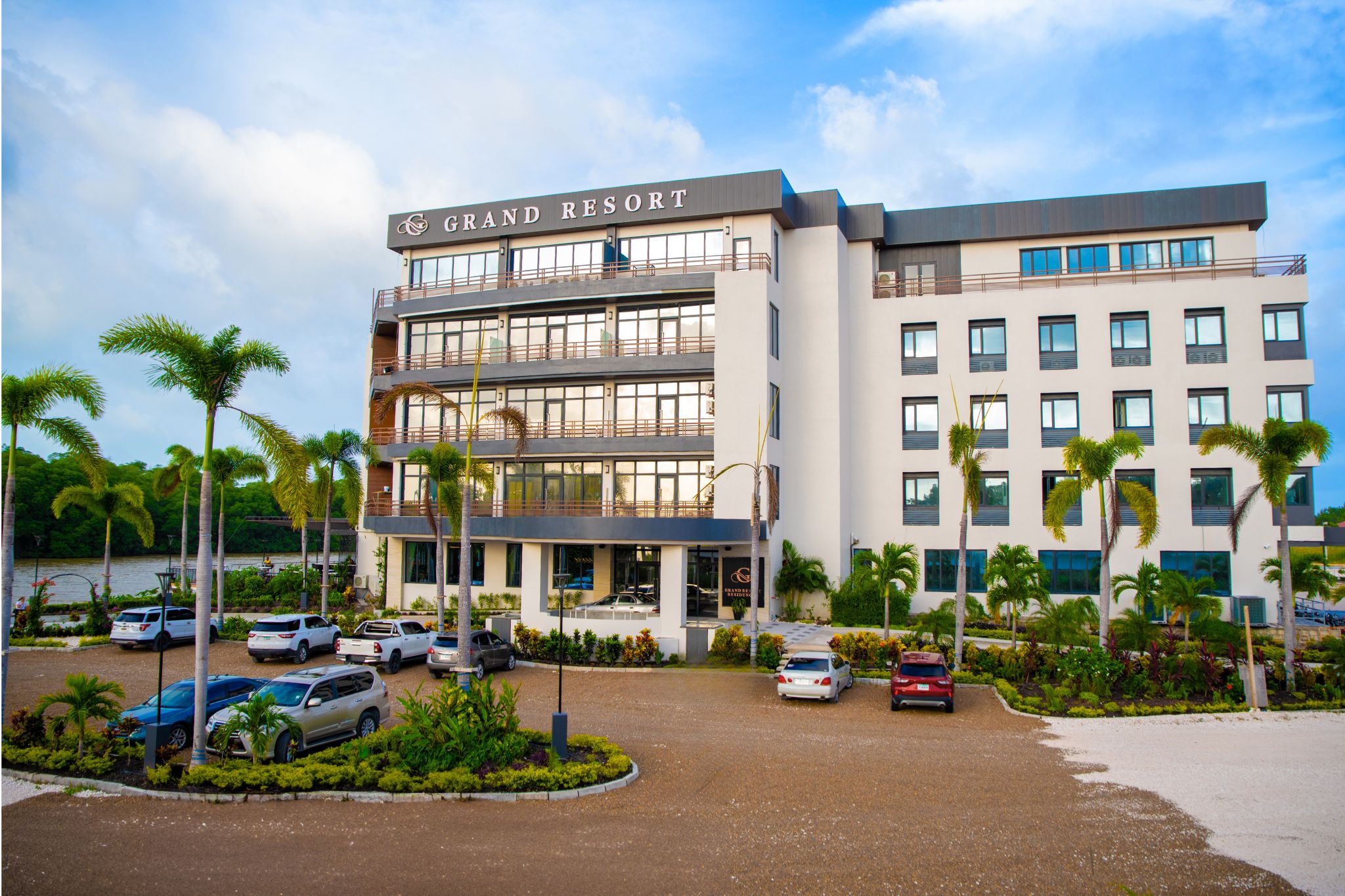 Why Staying at a Belize City Hotel Near the Airport Makes Your Trip Stress-Free